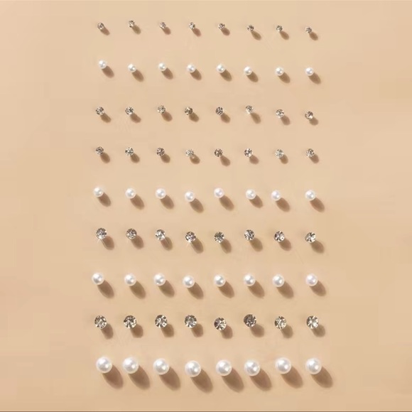 36 Pairs Faux Pearl Crystal Stud Earrings Set - Picture 1 of 5